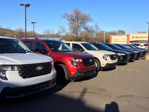 Certified 2022 Ford F150 XLT w/ Equipment Group 302A High image 36