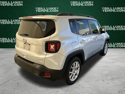 Used 2019 Jeep Renegade Latitude image 4