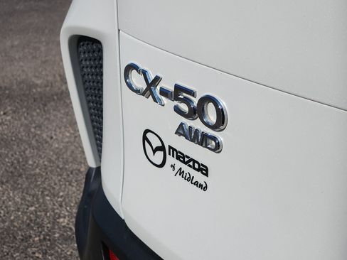 Used 2025 MAZDA CX-50 AWD 2.5 S w/ Preferred Package image 8