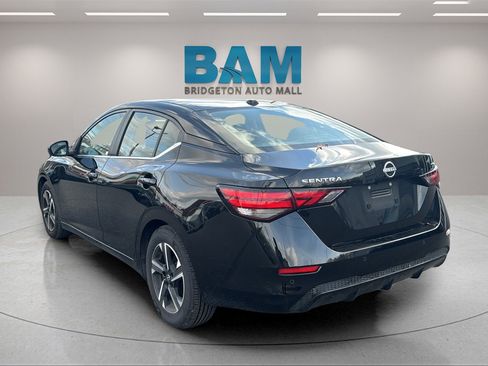 Used 2024 Nissan Sentra SV image 5