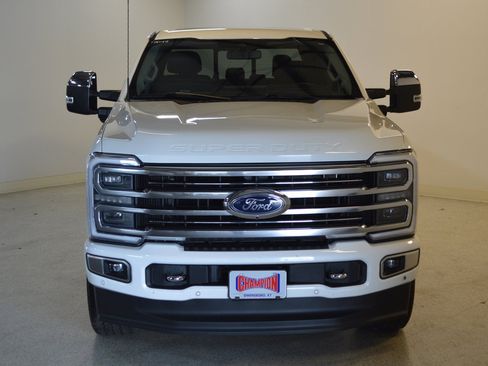 Used 2024 Ford F250 Limited w/ FX4 Off-Road Package AWD/4WD image 8