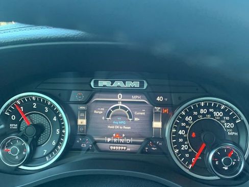 Used 2022 RAM 1500 Laramie image 27