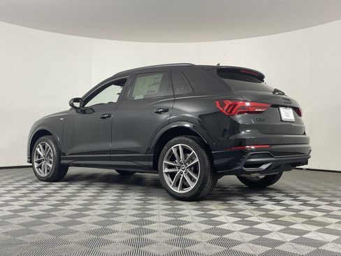 New 2025 Audi Q3 2.0T Premium image 12