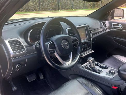 Used 2018 Jeep Grand Cherokee Limited AWD/4WD image 17