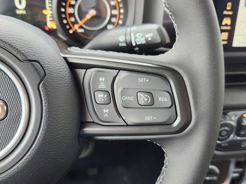 New 2025 Jeep Gladiator Sport image 20