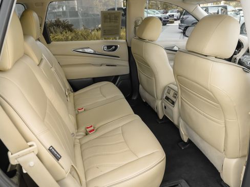 Certified 2018 INFINITI QX60 FWD w/ Premium Plus Package image 37