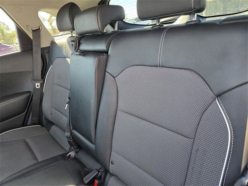 Used 2022 Kia Niro EX image 12