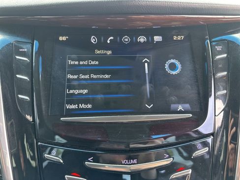 Used 2018 Cadillac Escalade ESV Luxury AWD/4WD image 38
