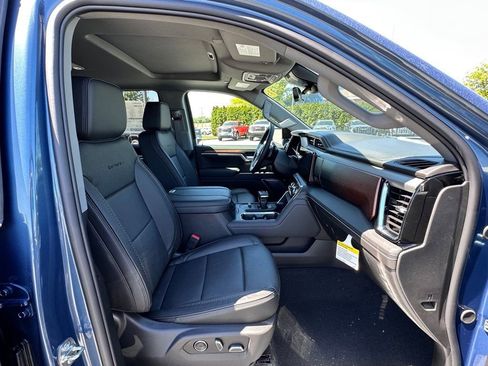 New 2026 GMC Sierra 1500 Denali w/ Denali Reserve Package AWD/4WD image 12