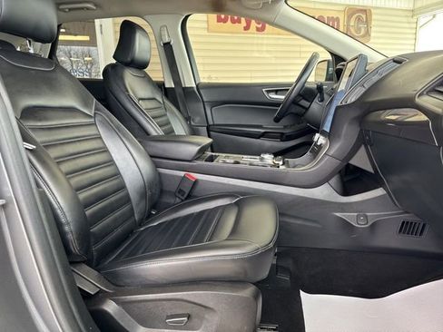 Used 2023 Ford Edge SEL image 25