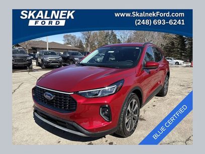 Certified 2023 Ford Escape Platinum w/ Class II Trailer Tow Package