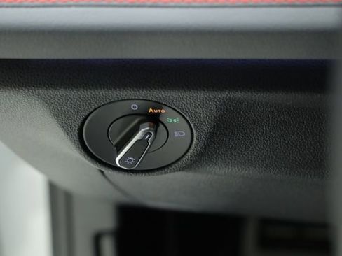 New 2026 Volkswagen Jetta GLI Autobahn FWD image 28