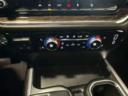 Used 2024 GMC Sierra 1500 Elevation w/ Preferred Package image 28