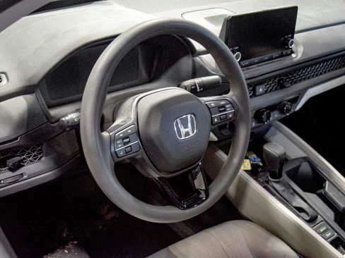 Used 2023 Honda Accord LX image 9