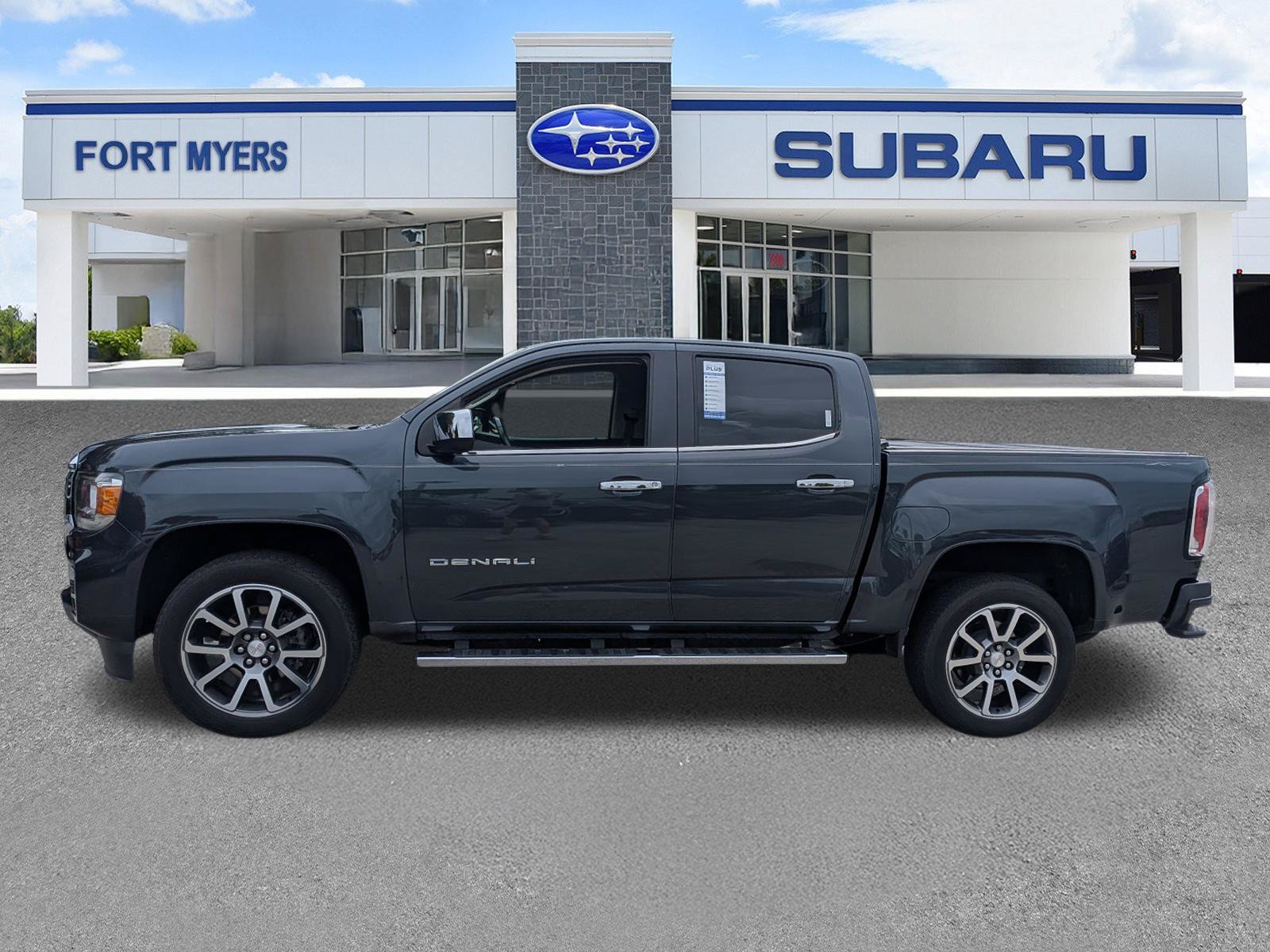 Used 2022 GMC Canyon Denali RWD image 7