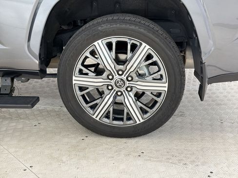 Used 2024 Toyota Sequoia Capstone AWD/4WD image 12