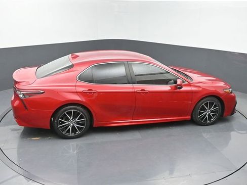 Used 2023 Toyota Camry SE image 34