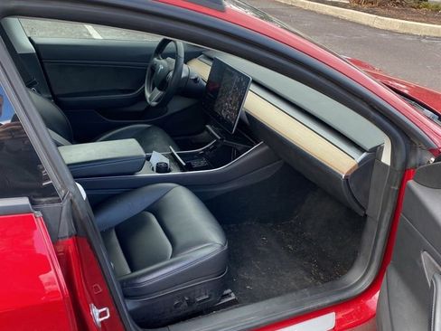 Used 2019 Tesla Model 3 Mid Range image 9