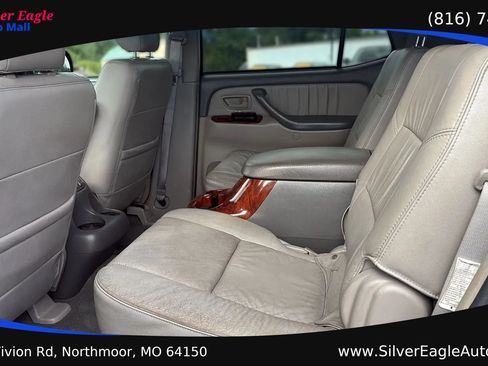 Used 2007 Toyota Sequoia Limited AWD/4WD image 10