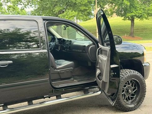 Used 2011 Chevrolet Silverado 1500 LT w/ All-Star Edition AWD/4WD image 27