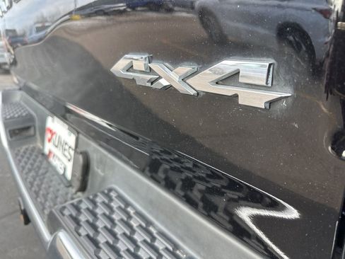 Used 2025 RAM 1500 Laramie image 10
