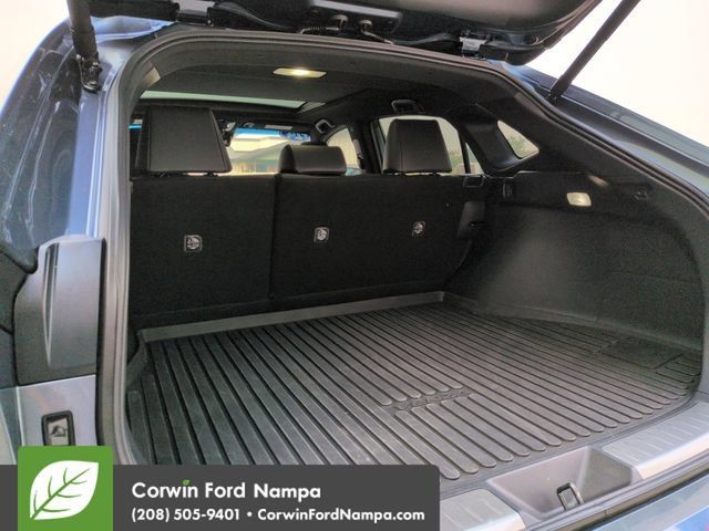 Used 2024 Toyota Venza Limited AWD/4WD image 30