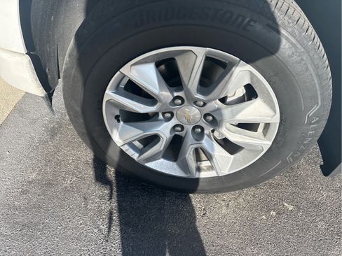 Used 2023 Chevrolet Silverado 1500 Custom image 26