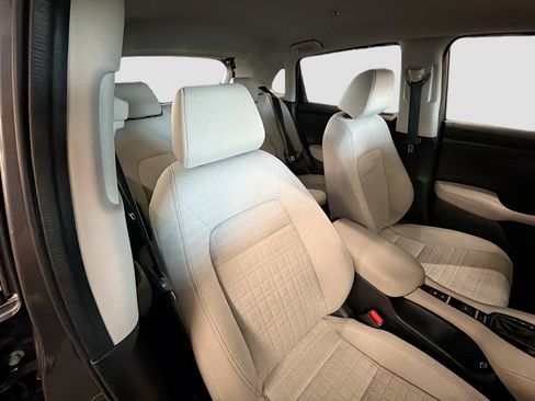Used 2023 Honda HR-V LX image 28