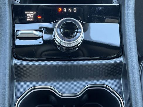 New 2025 Jeep Grand Cherokee Limited AWD/4WD image 9
