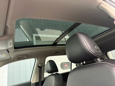Used 2021 Volkswagen Atlas SE w/ Panoramic Sunroof Package AWD/4WD image 8
