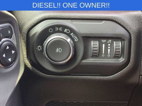Used 2021 Jeep Wrangler Unlimited Rubicon AWD/4WD image 16