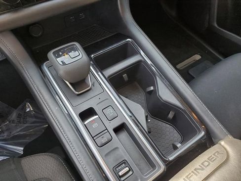 Certified 2023 Nissan Pathfinder SV image 22