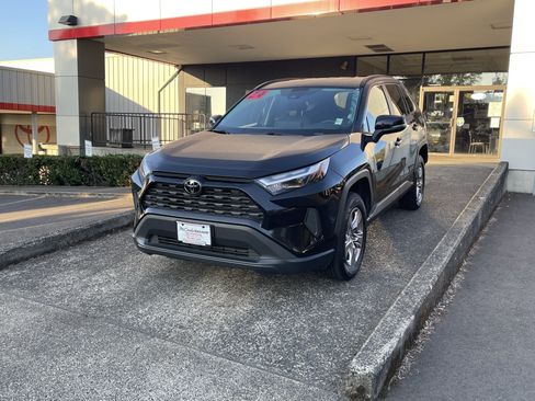 Certified 2024 Toyota RAV4 XLE AWD/4WD image 3