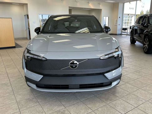 New 2026 Volvo EX30 Cross Country Ultra w/ Protection Package Premier AWD/4WD image 8