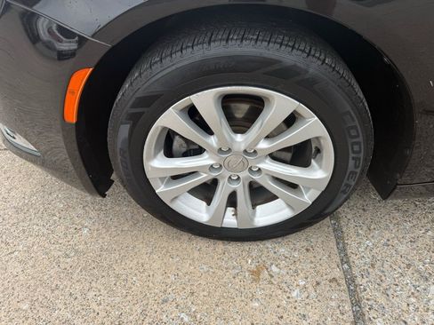 Used 2015 Chrysler 200 Limited FWD image 23