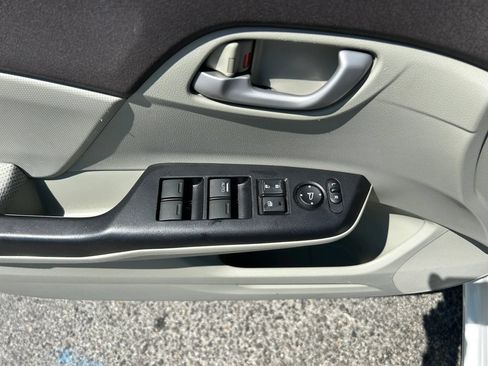 Used 2012 Honda Civic LX image 17