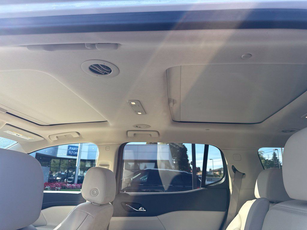 Used 2020 GMC Acadia Denali AWD/4WD image 8