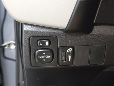 Used 2017 Toyota Corolla LE w/ Carpet Mat Package (TMS) image 24