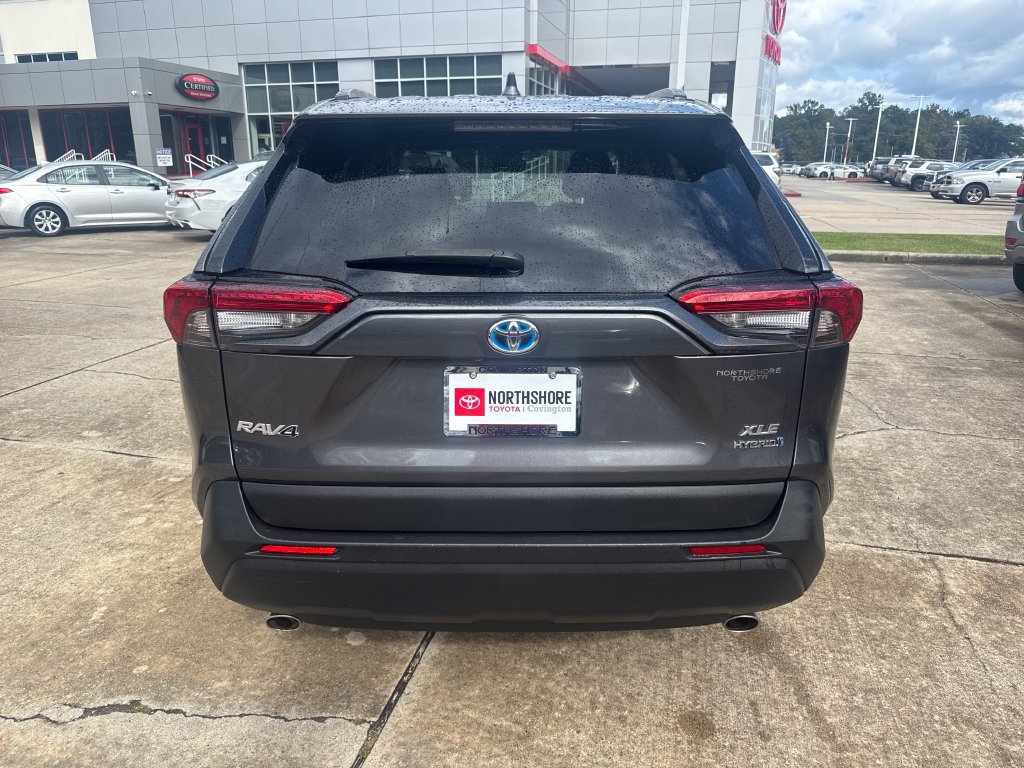 Used 2021 Toyota RAV4 XLE w/ Convenience Package AWD/4WD image 5