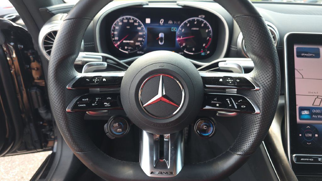 Used 2022 Mercedes-Benz SL 63 AMG 4MATIC image 14