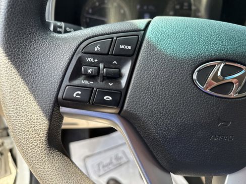 Used 2020 Hyundai Tucson SE FWD image 17