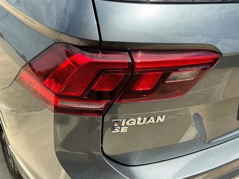 Used 2021 Volkswagen Tiguan SE R-Line FWD image 19