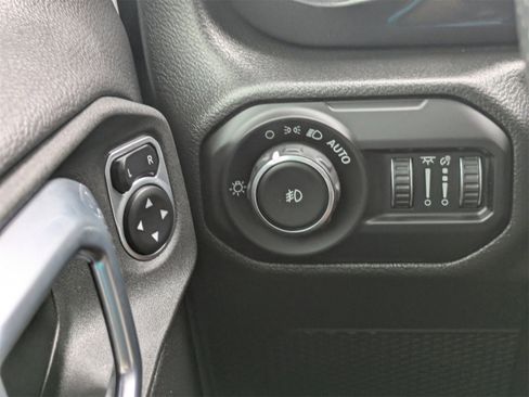 Used 2021 Jeep Wrangler Unlimited Rubicon image 27