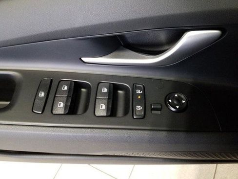 New 2026 Hyundai Elantra Blue image 13