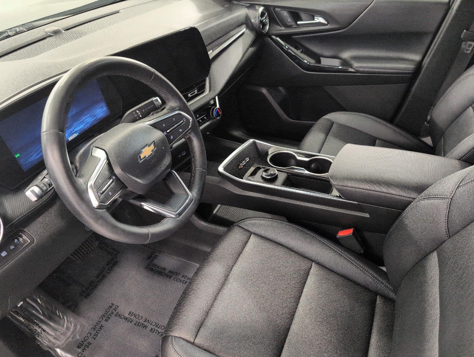 Used 2026 Chevrolet Equinox LT w/ Convenience Package II AWD/4WD image 9