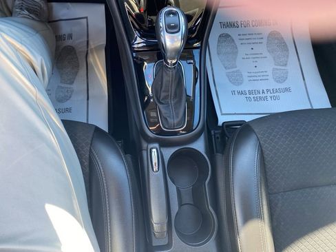 Used 2021 Buick Encore Preferred w/ Safety Package II image 18