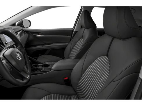 Used 2024 Toyota Camry SE w/ Cold Weather Package FWD image 6
