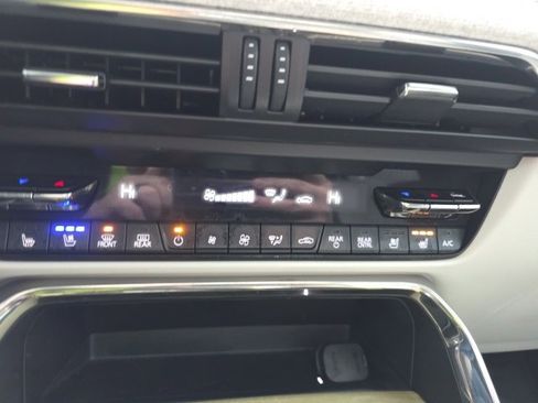 Used 2024 MAZDA CX-90 3.3 Turbo S w/ Premium Plus image 7