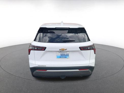 Used 2025 Chevrolet Equinox LT image 6