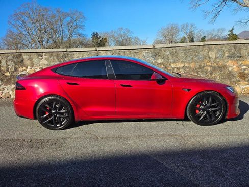 Used 2024 Tesla Model S Plaid image 10